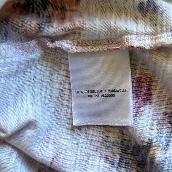 Anthropologie Akemi + Kin pink floral patterned vneck top szM - Picture 11 of 12